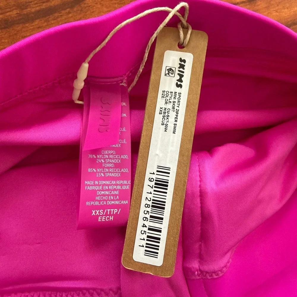 Skims Sporty Zipper Swim Mini Skirt Hibiscus Pink Size XXS CU-SKT-3024 NWT